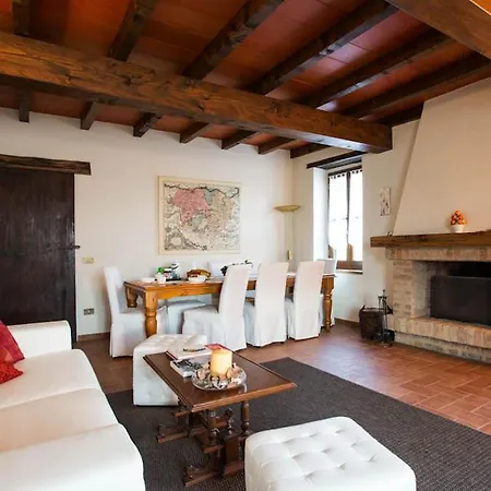 Tabiano Castello Sleeps 10 With Pool Air Con And Wifi * Tabiano Terme