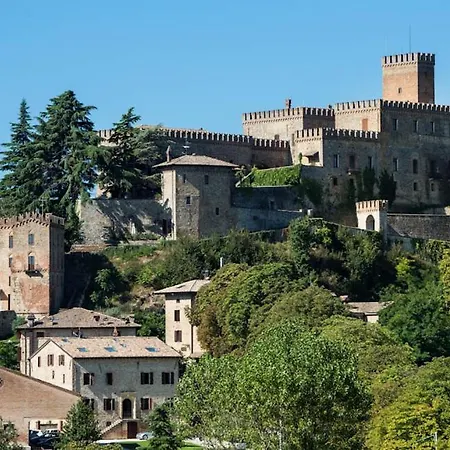 Tabiano Castello Sleeps 10 With Pool Air Con And Wifi *