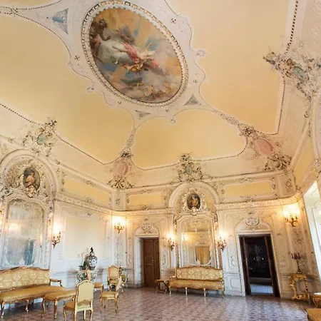 别墅 Tabiano Castello Sleeps 10 With Pool Air Con And Wifi