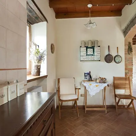 别墅 Tabiano Castello Sleeps 10 With Pool Air Con And Wifi *