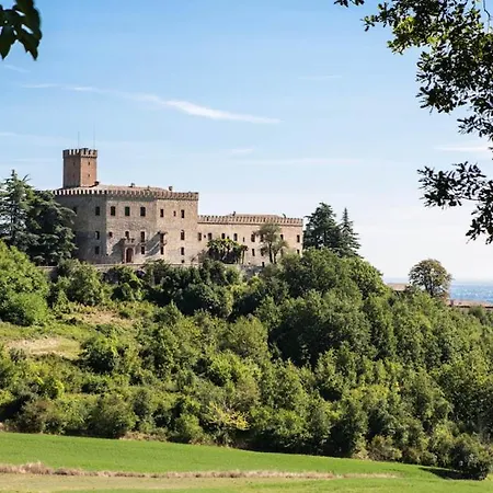 Tabiano Castello Sleeps 10 With Pool Air Con And Wifi Tabiano Terme