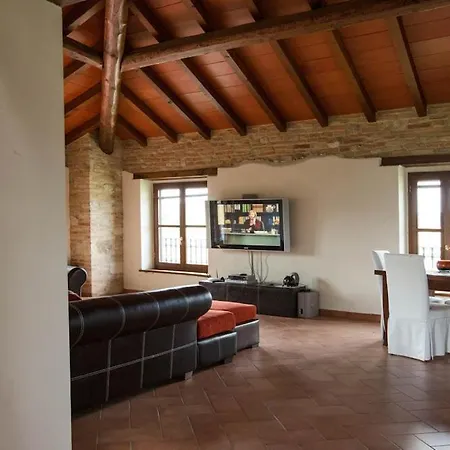 Tabiano Castello Sleeps 10 With Pool Air Con And Wifi