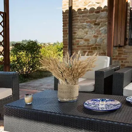 Tabiano Castello Sleeps 10 With Pool Air Con And Wifi 别墅 *