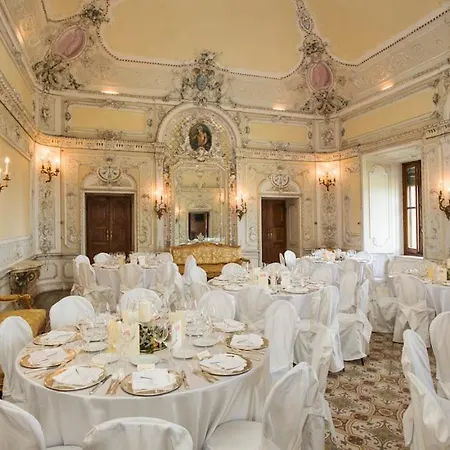 Tabiano Castello Sleeps 10 With Pool Air Con And Wifi 别墅 Tabiano Terme